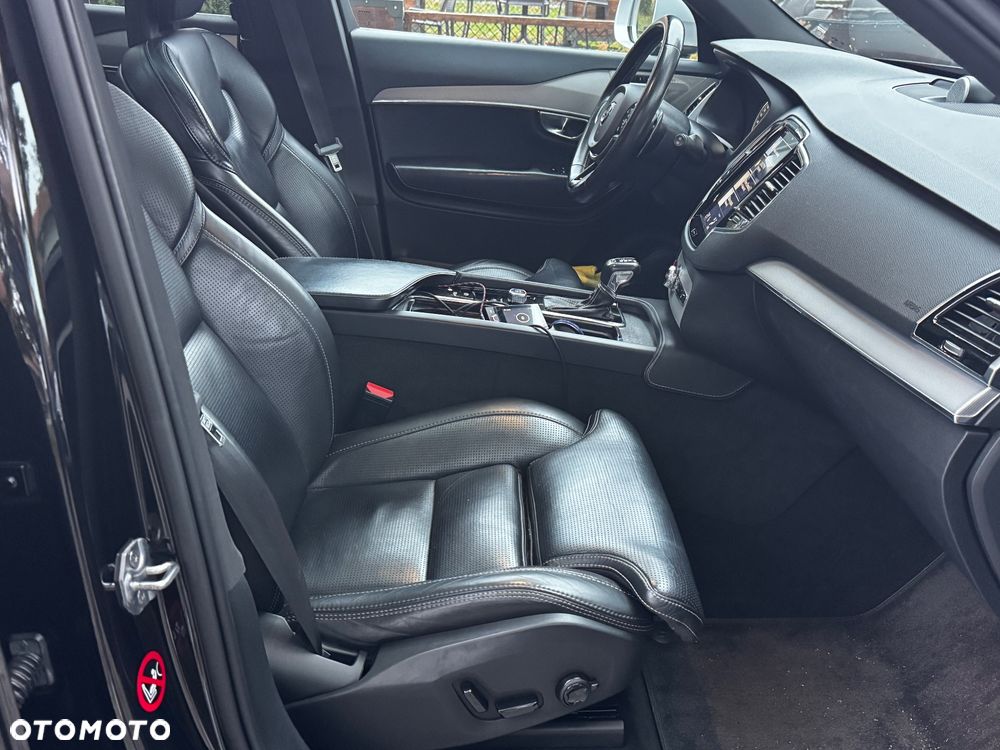 Volvo XC 90 - 13