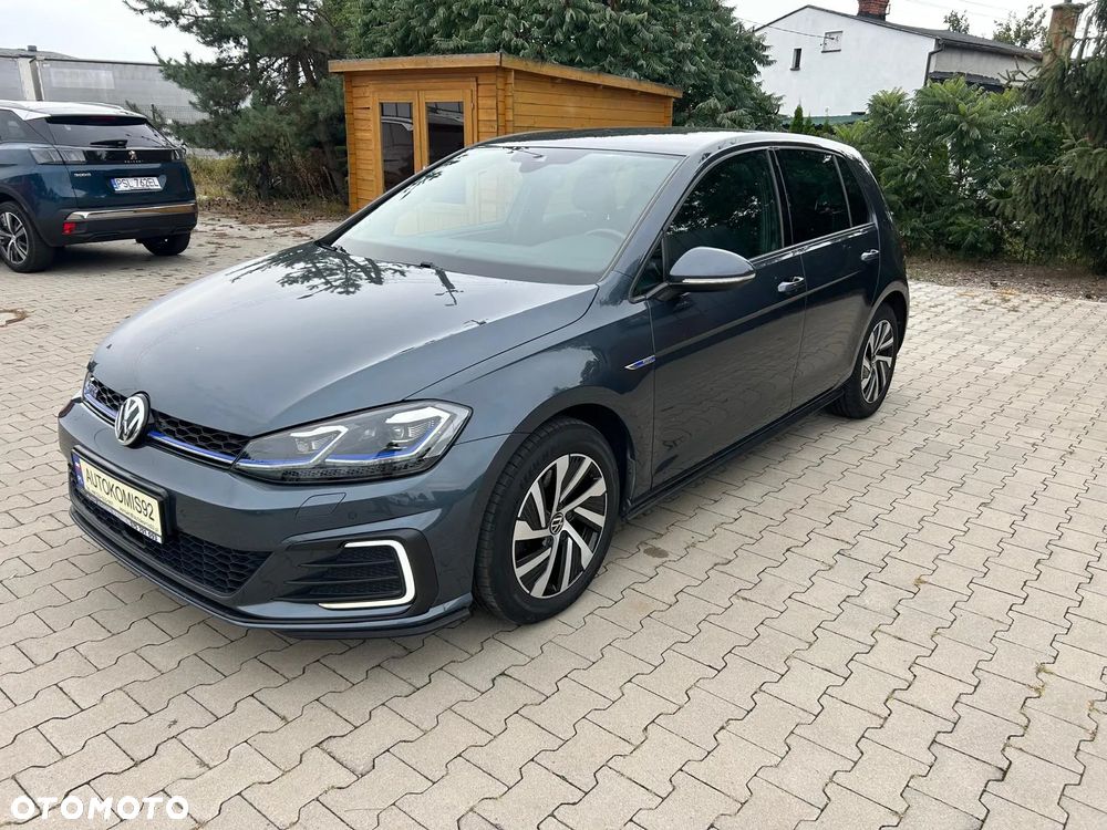Volkswagen Golf - 14