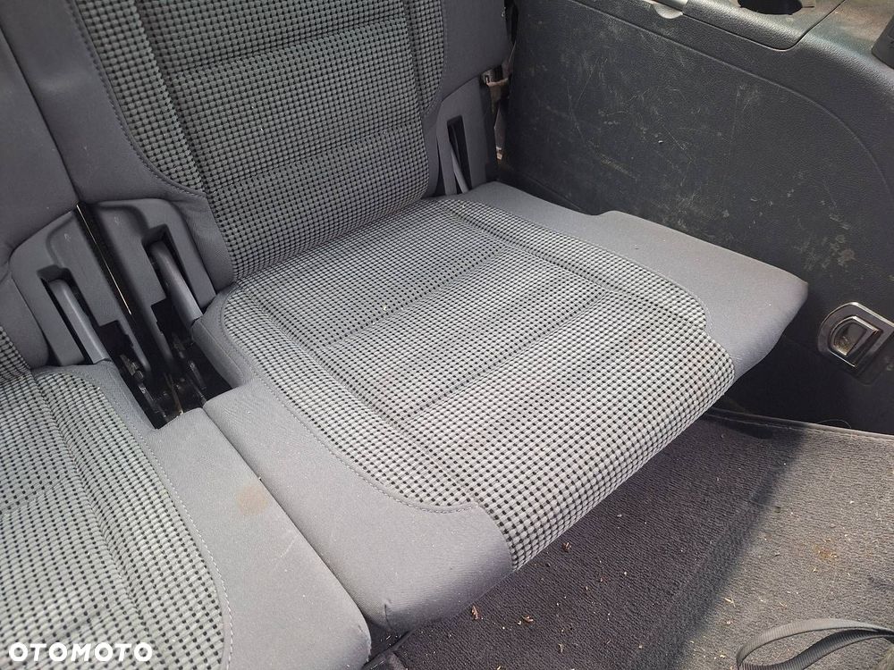 FOTEL TRZECI RZĄD VOLKSWAGEN TOURAN I - 3