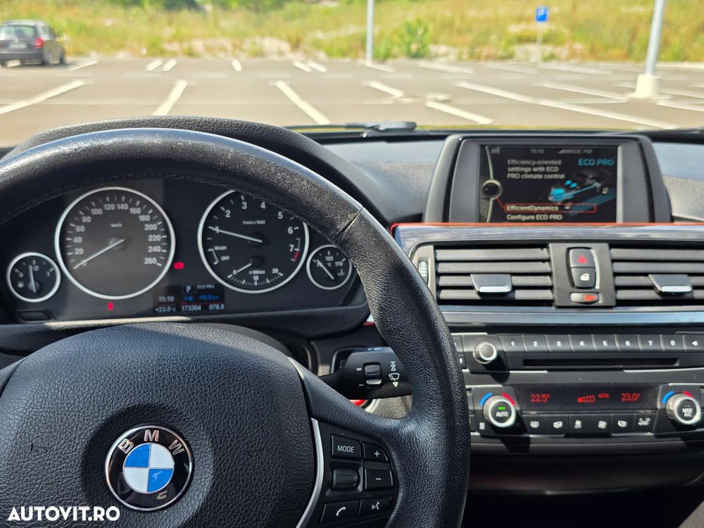 BMW Seria 3 320i xDrive Sport-Aut. Modern Line - 20