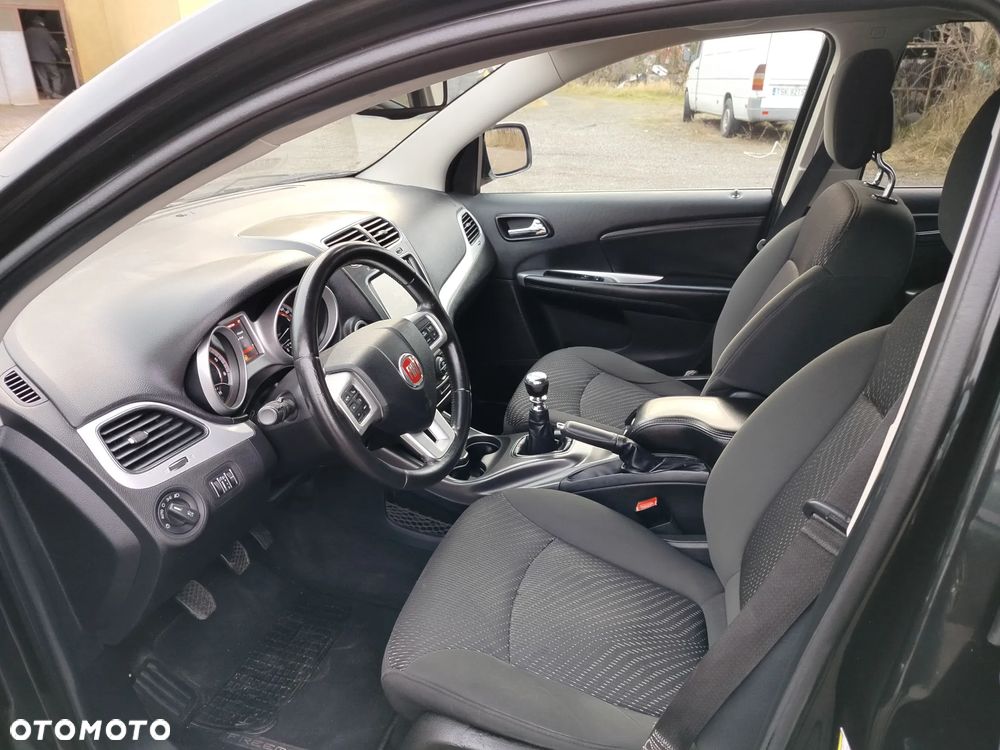 Fiat Freemont 2.0 Multijet 16V DPF Urban - 32