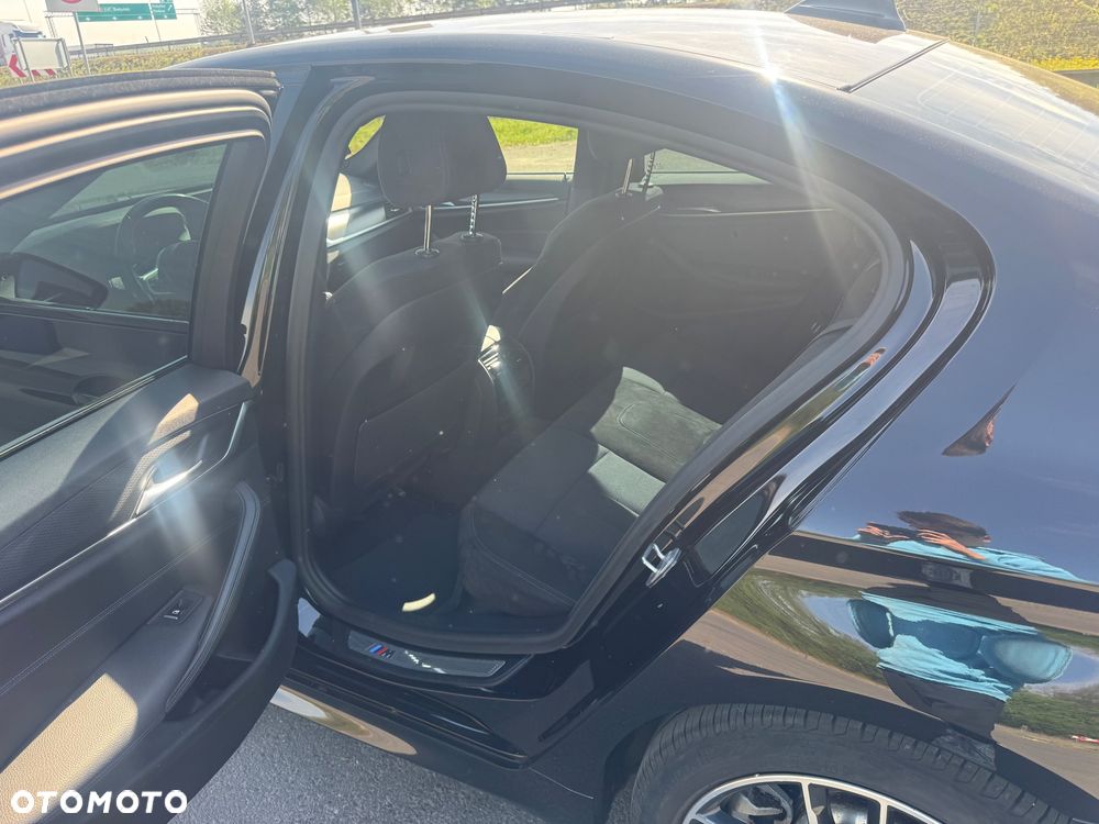 BMW Seria 5 520i - 10