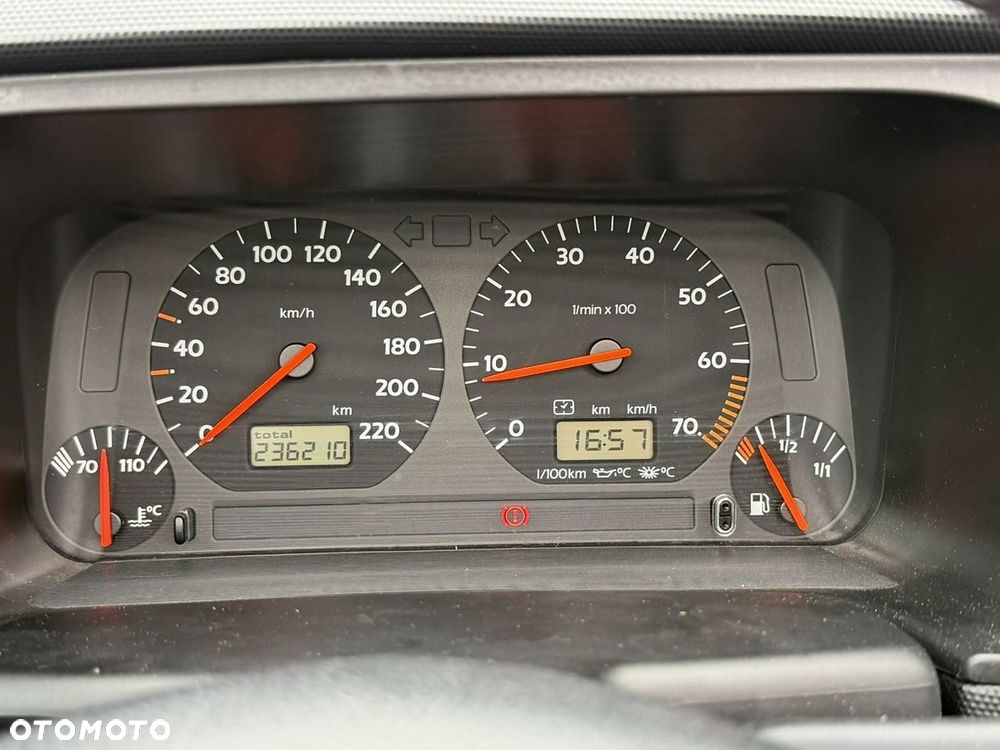 Volkswagen Golf Cabrio 2.0 Avantgarde - 29