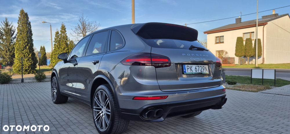 Porsche Cayenne - 36