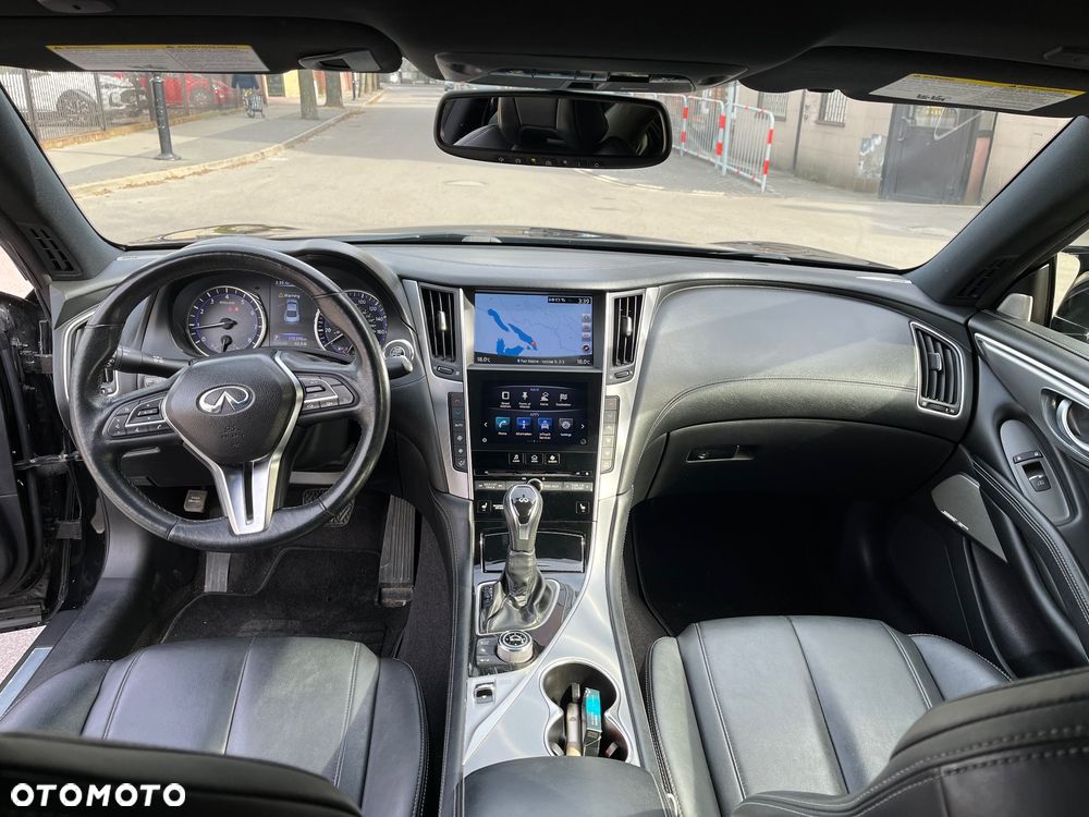 Infiniti Q60 2.0t Premium - 14