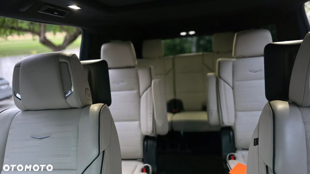 Cadillac Escalade ESV 6.2 V8 AWD AT Platinum - 10
