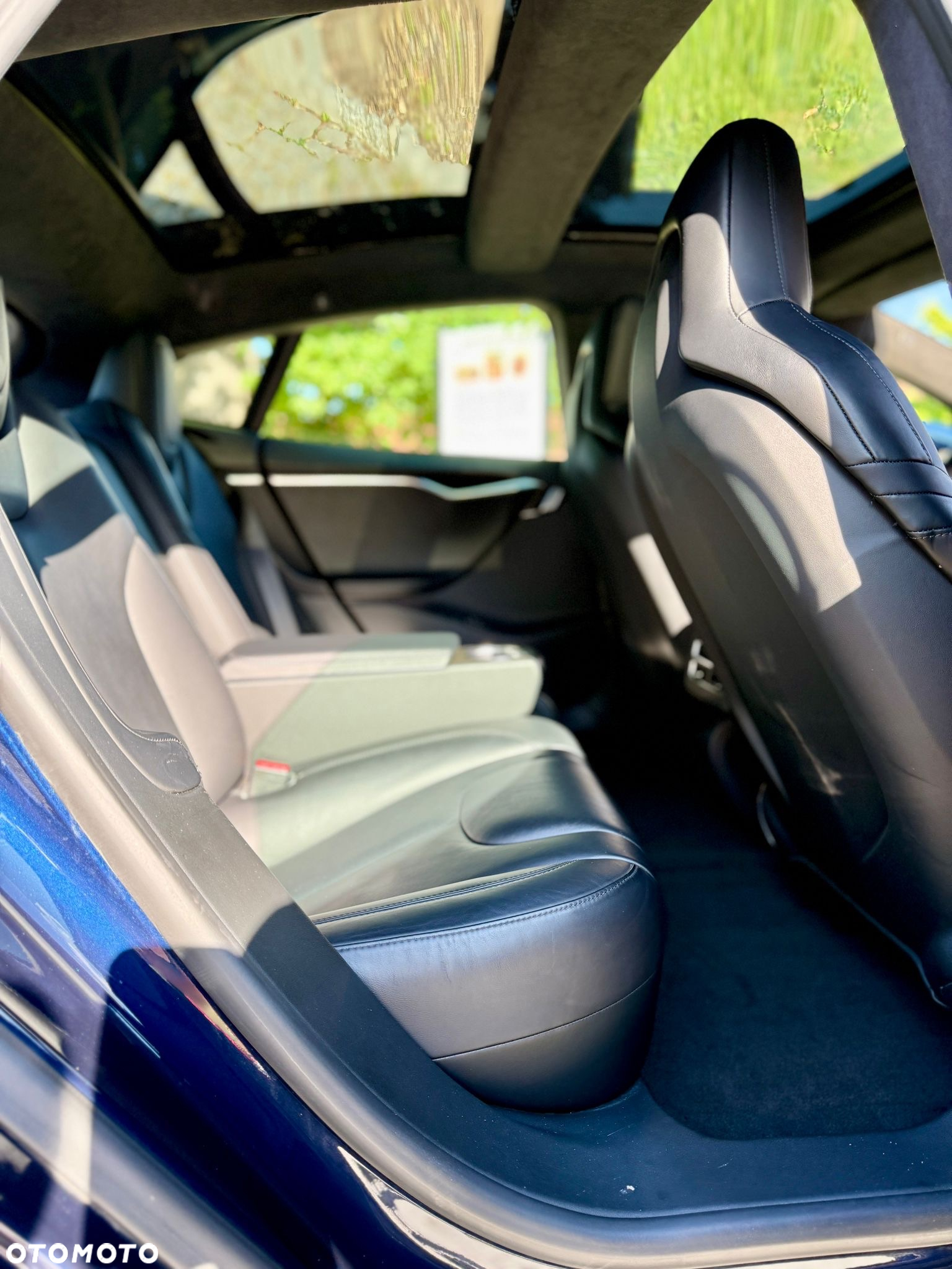 Tesla Model S Performance - 33