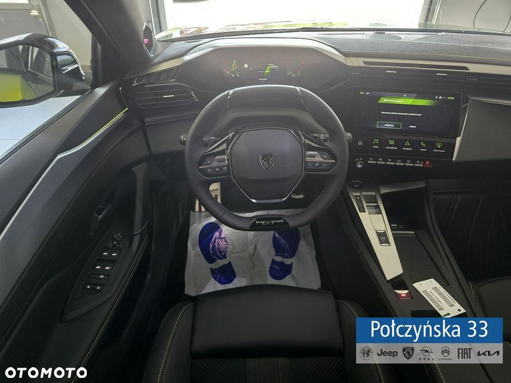Peugeot 408 - 16
