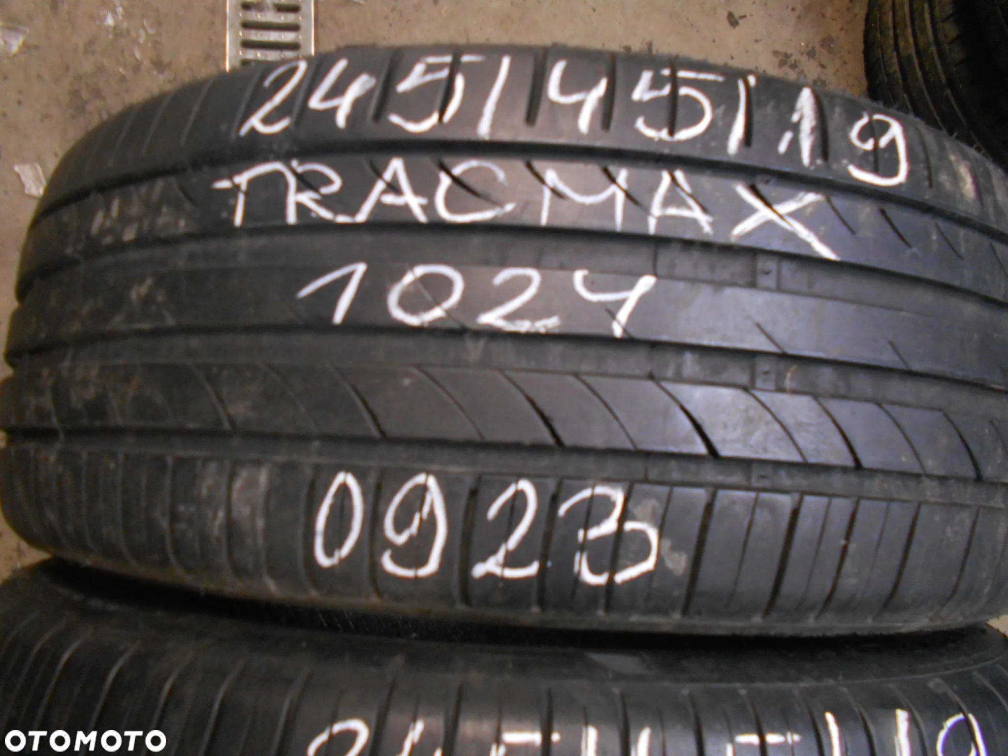 OPONY 245/45R19 TRACMAX X-PRIVILO TX 3 DOT 0923 7MM - 2