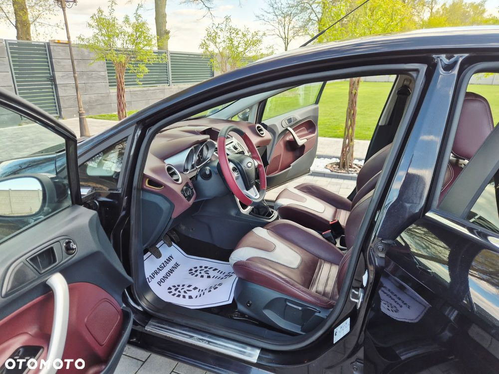 Ford Fiesta 1.4 Champions Edition - 6