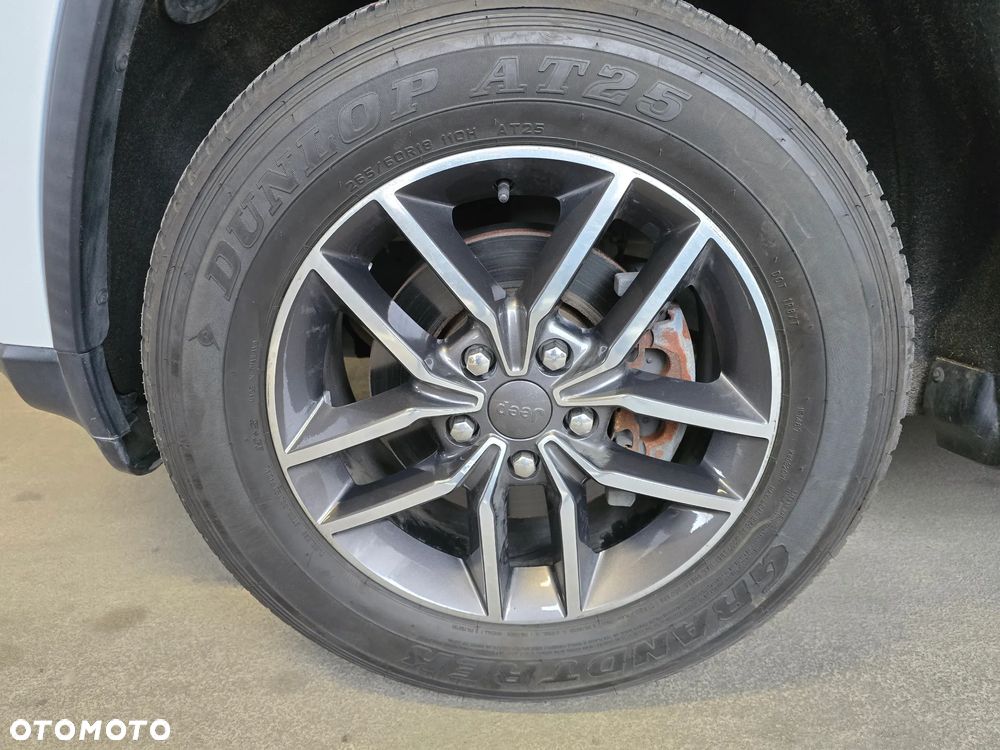 Jeep Grand Cherokee 3.6 V6 Laredo - 35