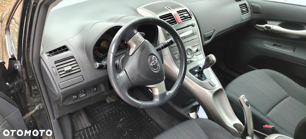 Toyota Auris 1.6 MultiMode Executive - 9