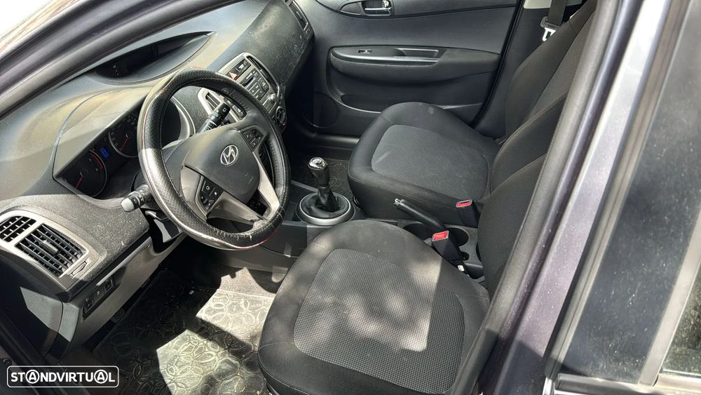 Hyundai i20 1.1 CRDi Comfort - 6
