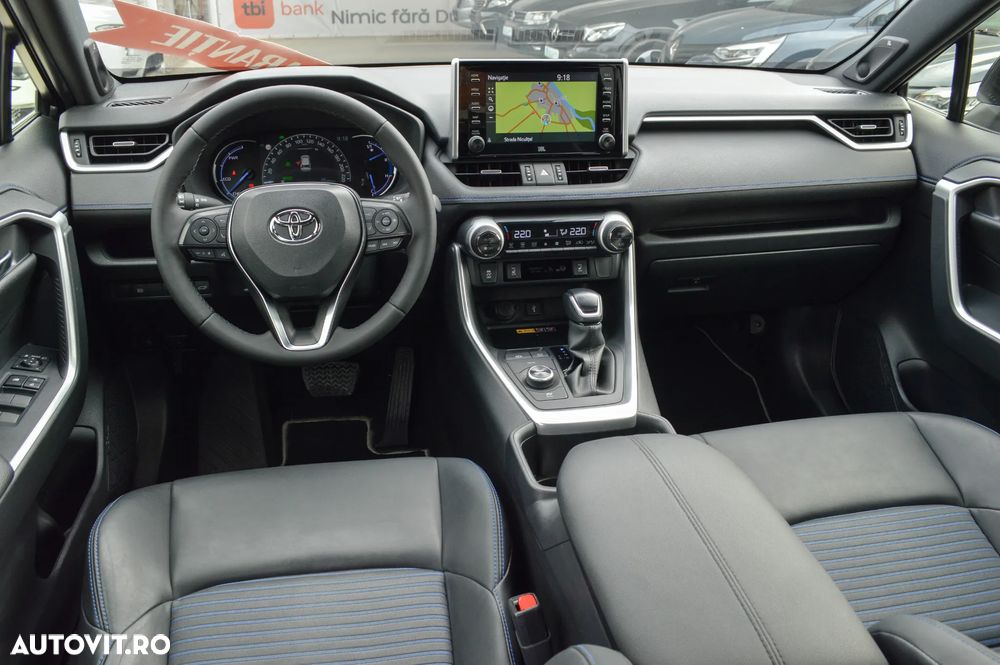 Toyota RAV4 2.5 4x4 Team Deutschland - 38