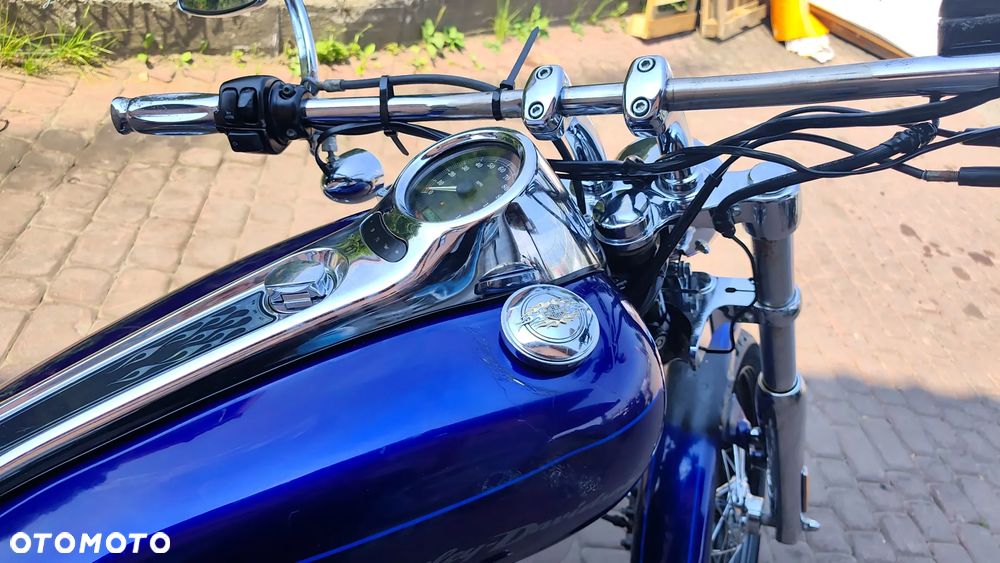 Harley-Davidson Dyna Street Bob - 28