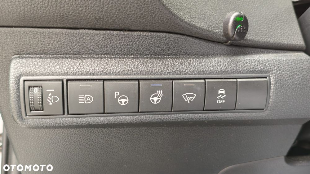 Toyota Corolla 2.0 Hybrid GR Sport - 18