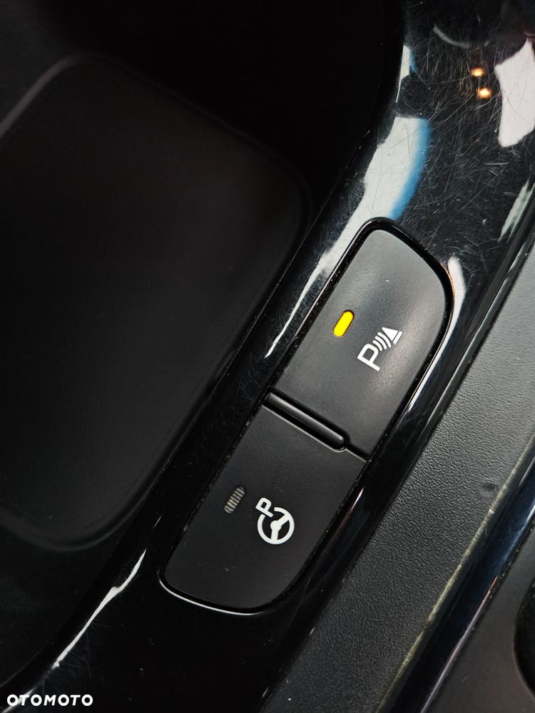 Kia Ceed 1.6 GDI DCT Platinum Edition - 17