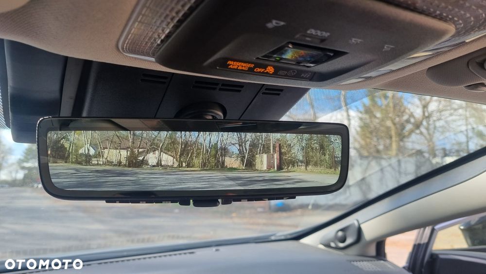 Toyota Prius Hybrid Executive - 10