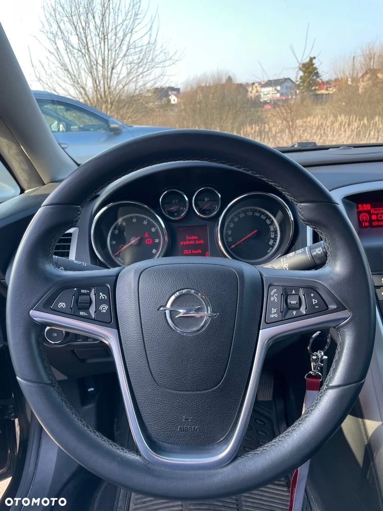 Opel Astra 1.4 T Active - 11
