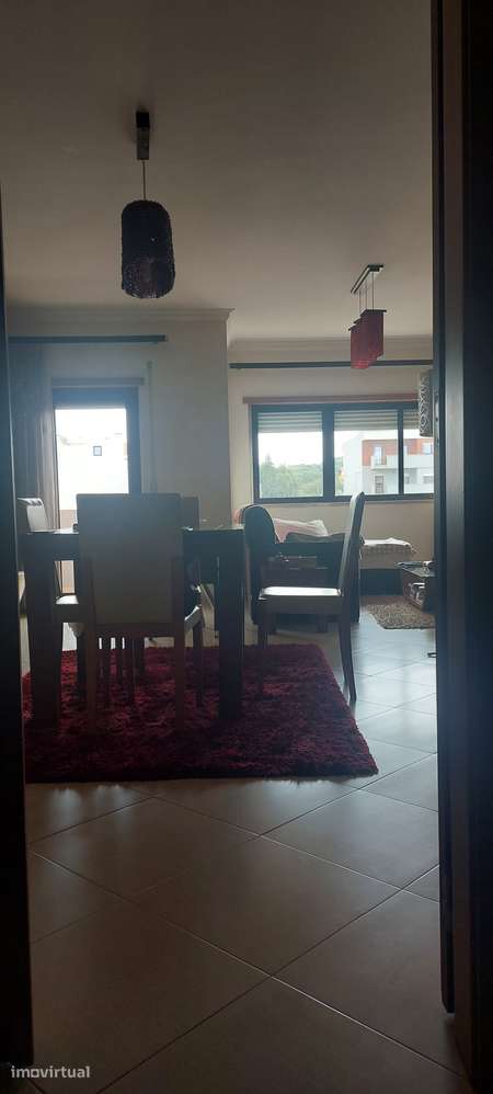 Apartamento T3, elevador, lugar parqueamento centro Palmela - Grande imagem: 2/19