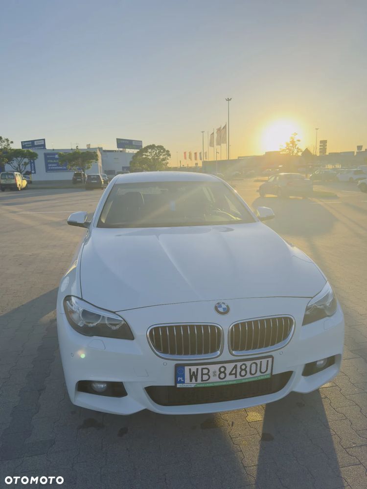 BMW Seria 5 520d xDrive - 2