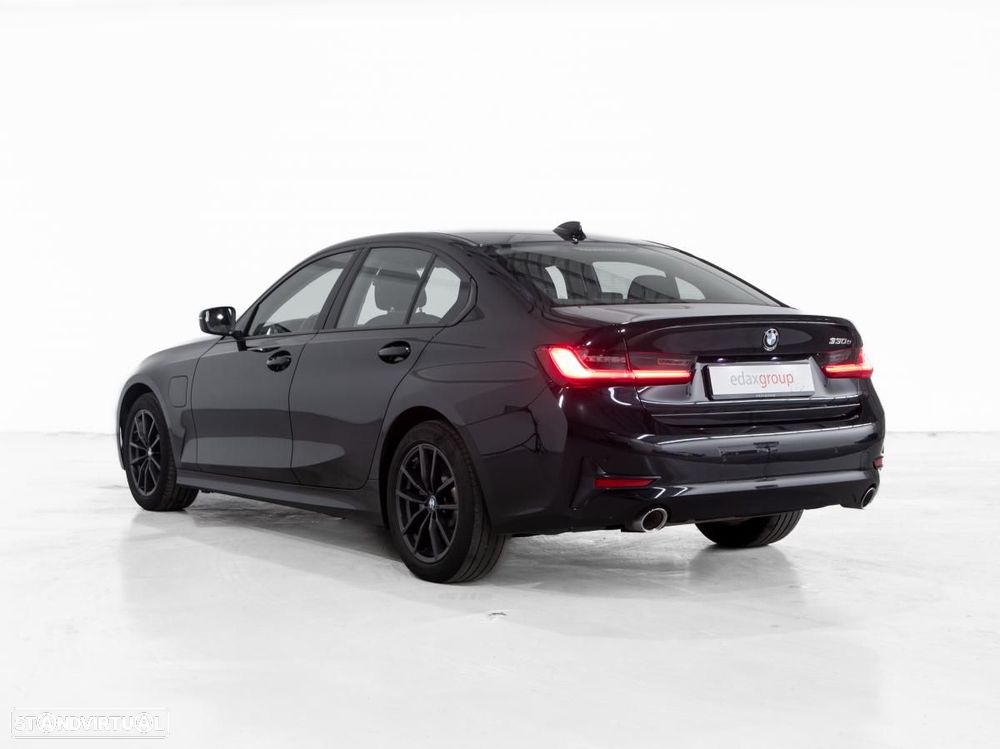 BMW 330 e Touring Corporate Edition Auto - 4