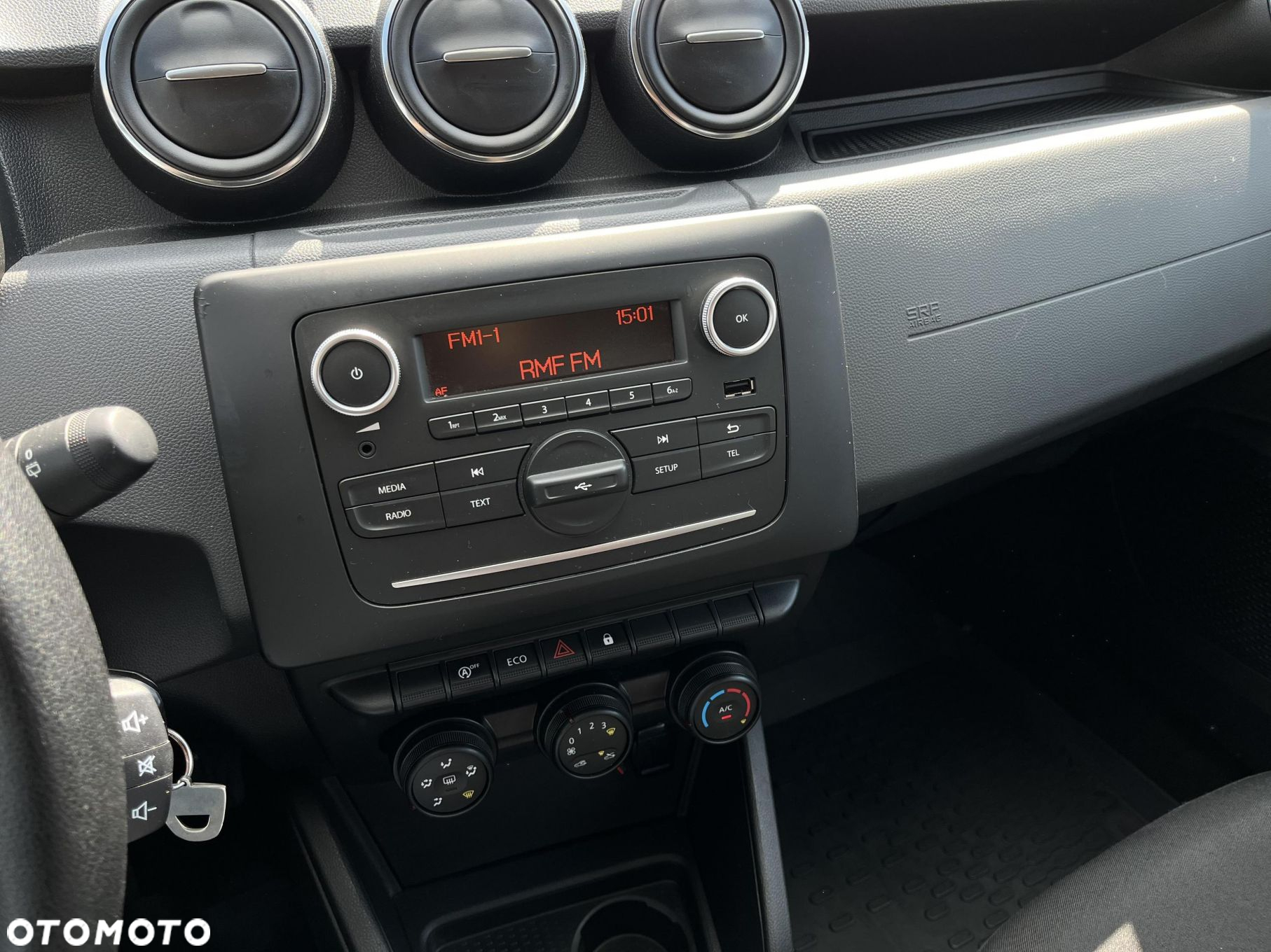 Dacia Duster 1.6 SCe Essential - 21