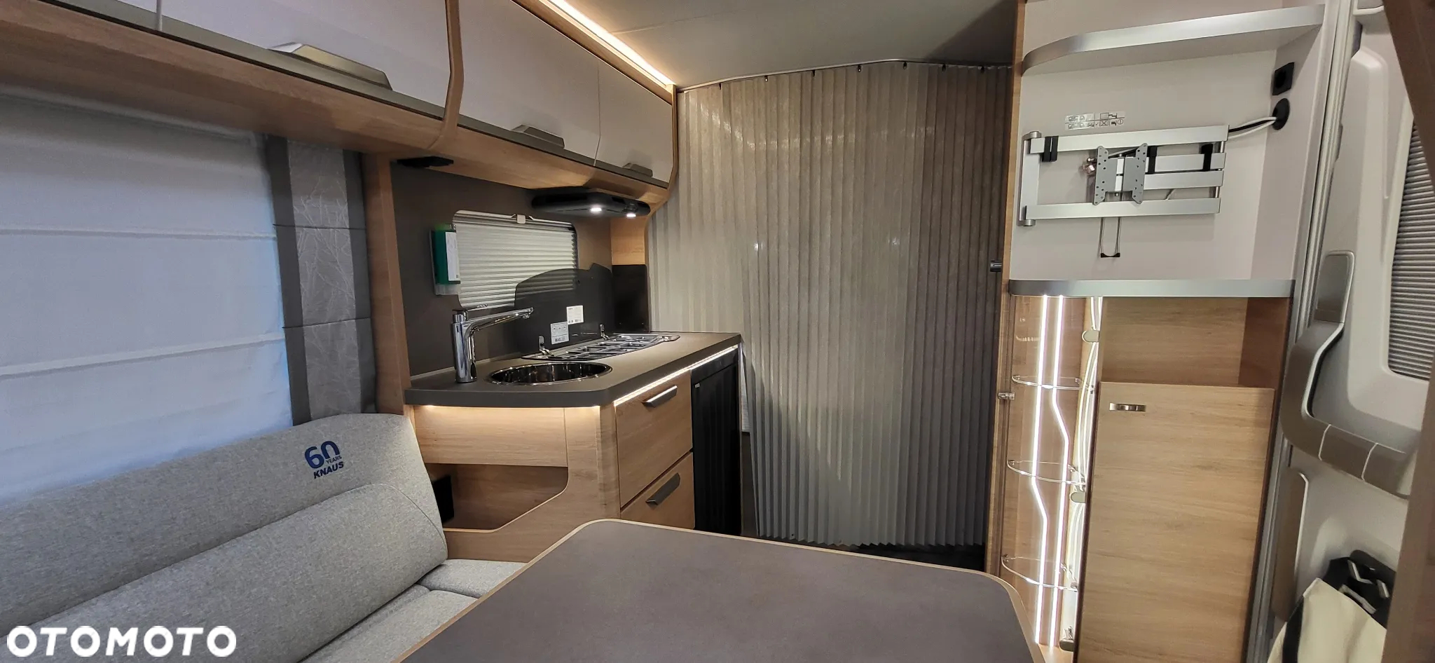 KNAUS SÜDWIND 450 FU 60 YEARS - 24