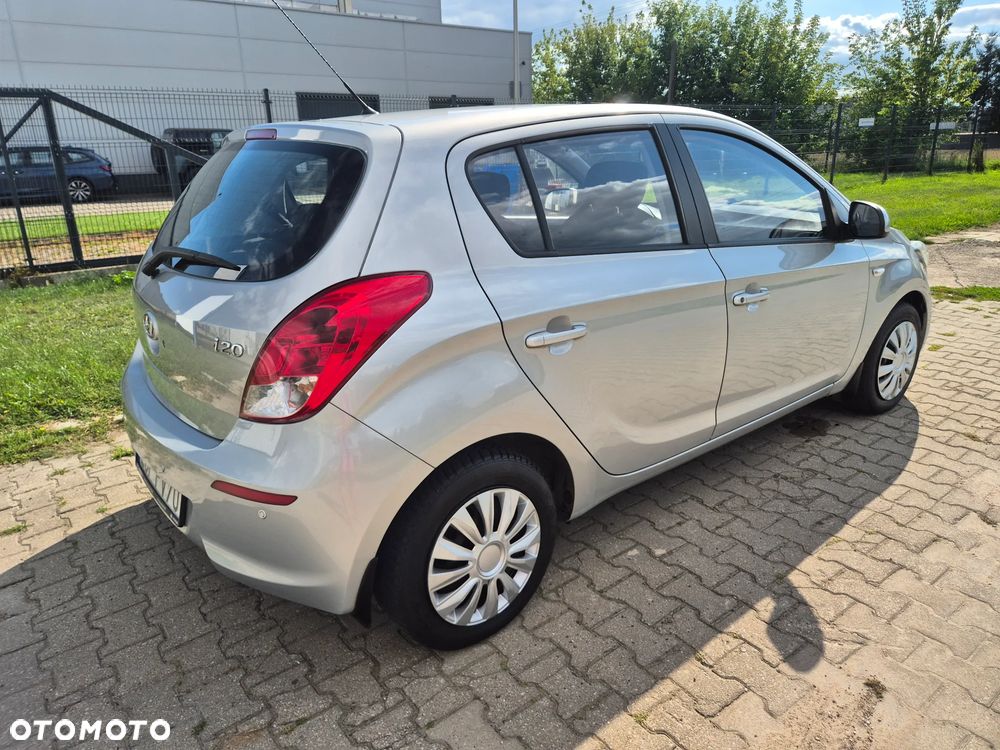 Hyundai i20 1.2 BlueDrive Go - 20
