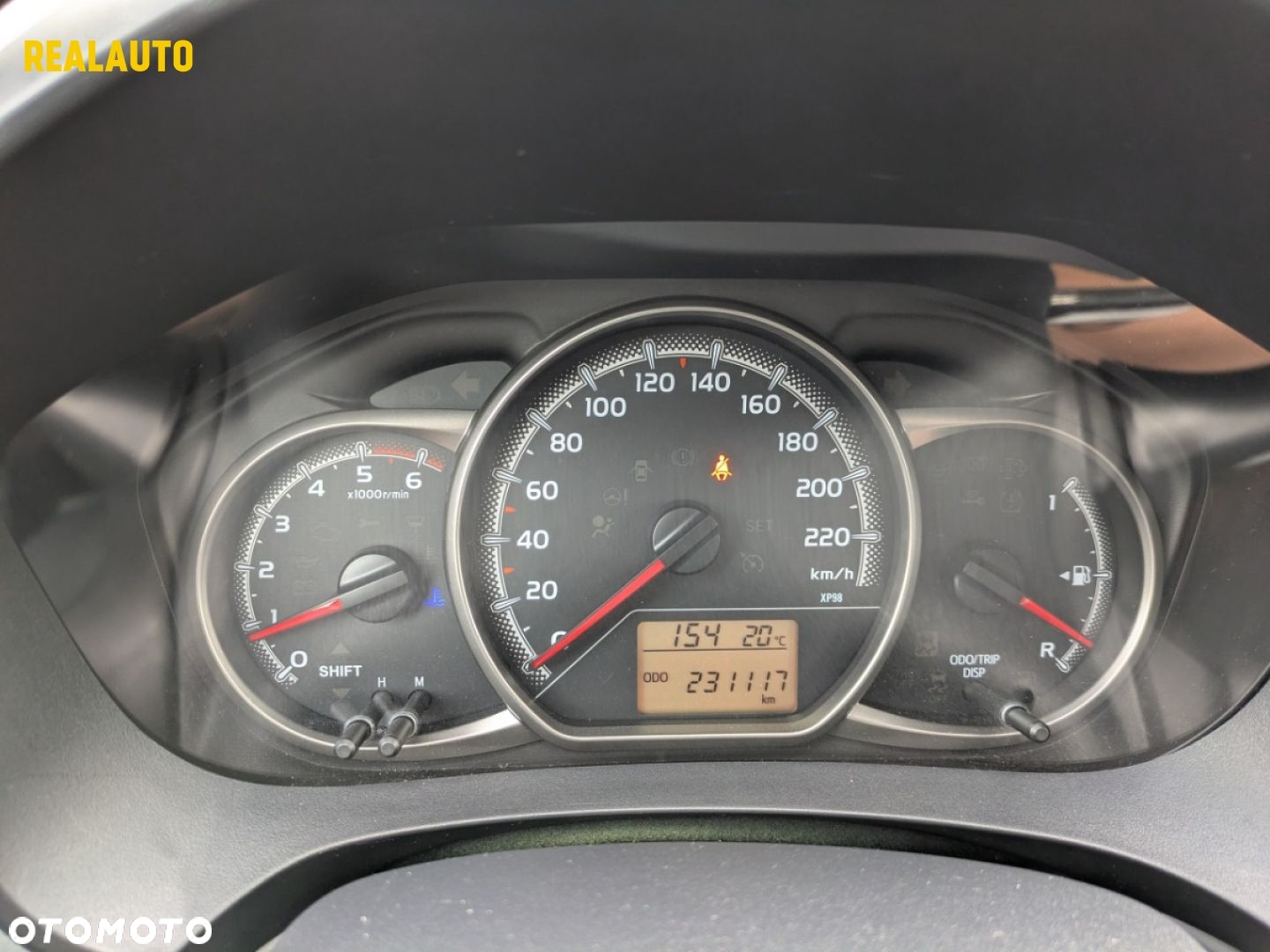 Toyota Yaris - 8