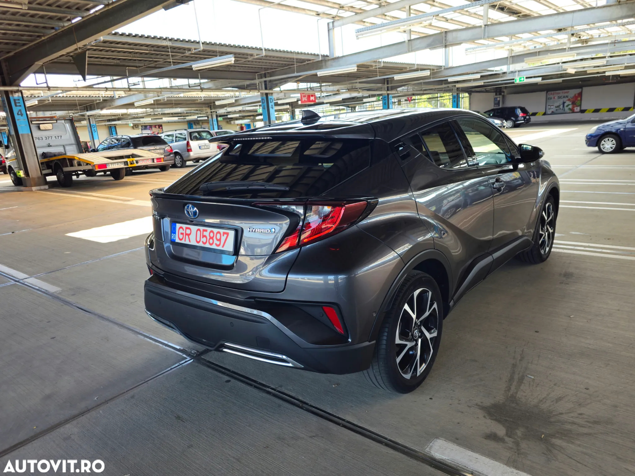 Toyota C-HR 2.0 Hybrid Team Deutschland - 10