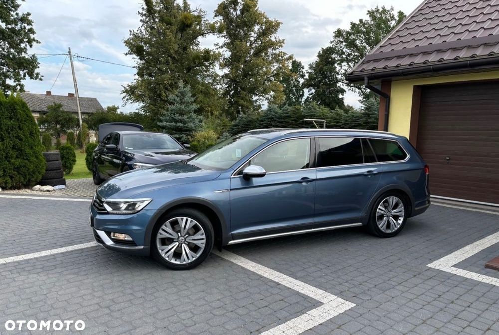 Volkswagen Passat Alltrack 2.0 TDI SCR 4Motion DSG - 2