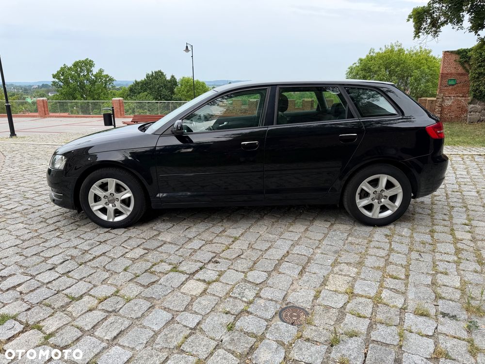 Audi A3 Sportback 1.6 Attraction - 26