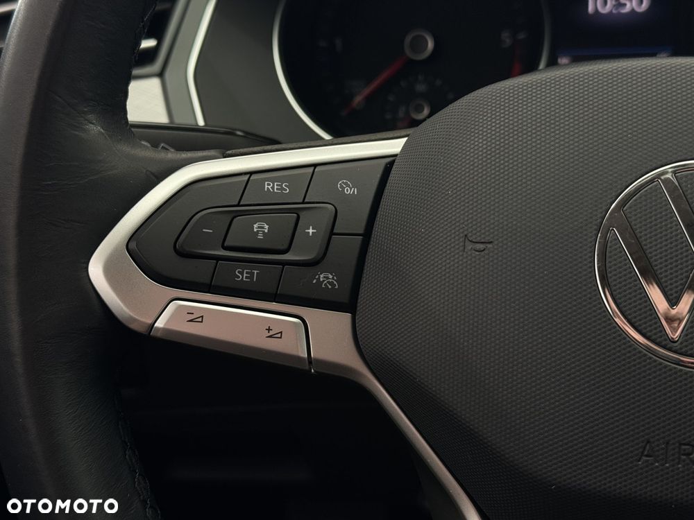 Volkswagen Passat - 22