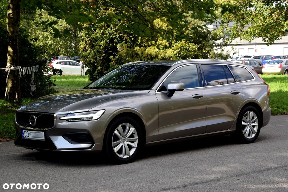Volvo V60 D3 Momentum Pro - 2