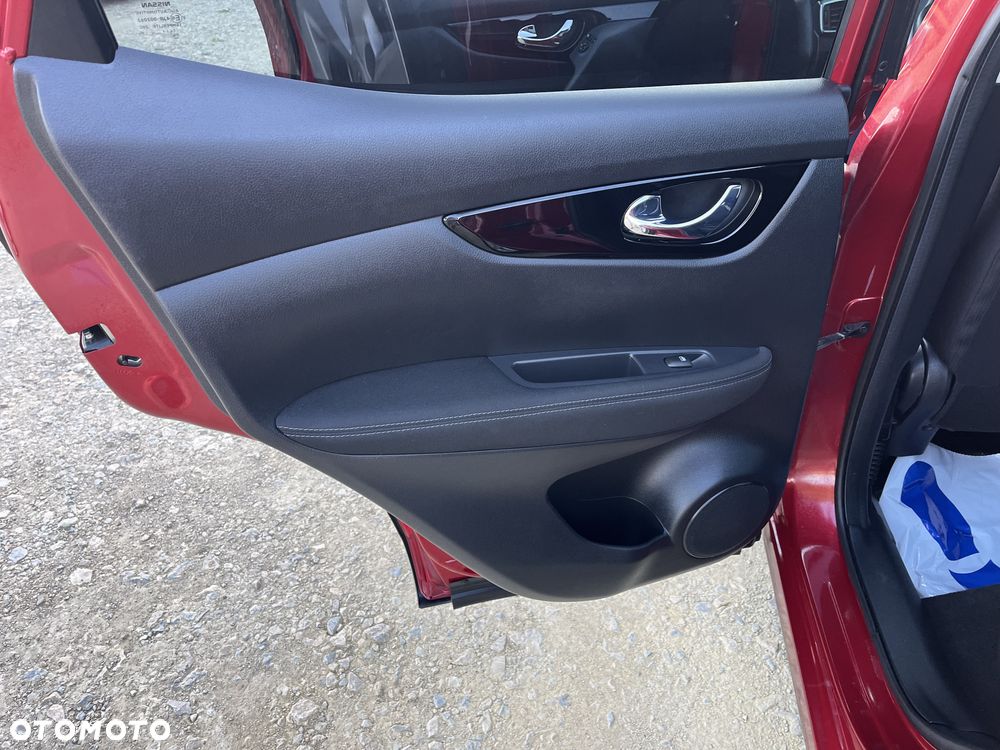 Nissan Qashqai 1.6 DIG-T N-Connecta - 20