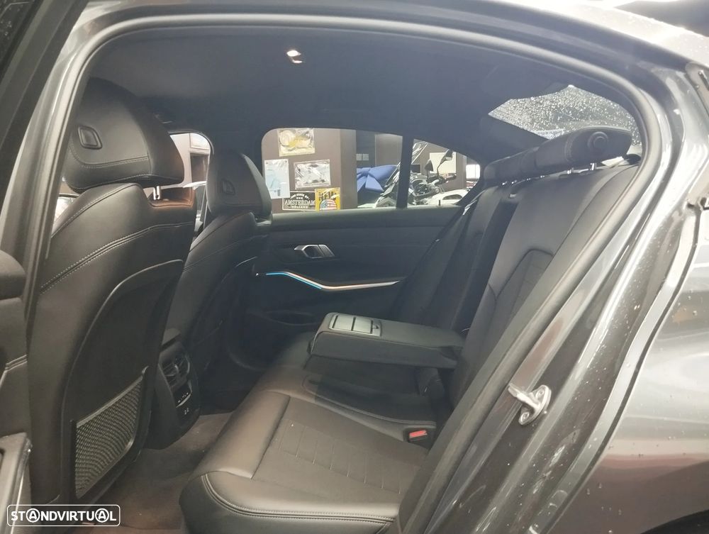 BMW 320 e Auto - 15