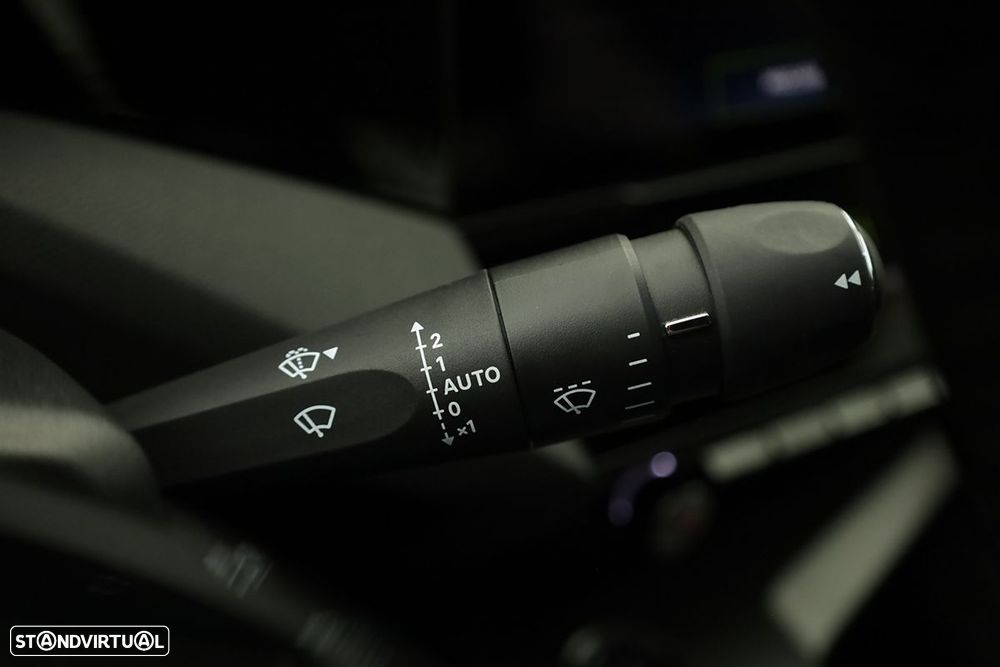 Peugeot 408 1.6 Hybrid Allure e-EAT8 - 17