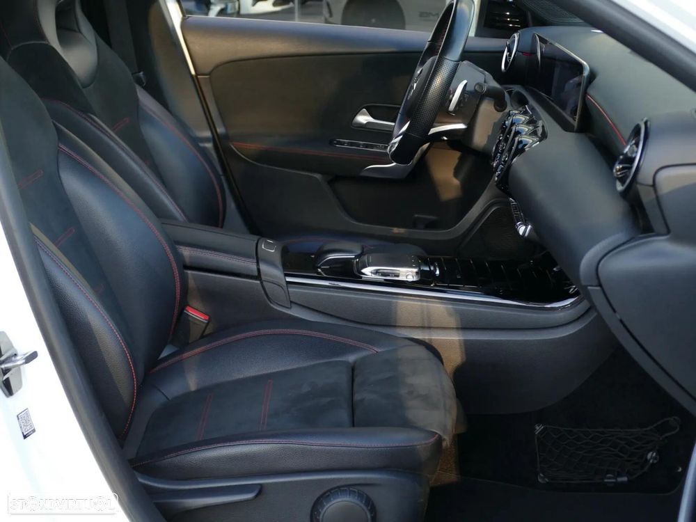 Mercedes-Benz A 180 d AMG Line Aut. - 32