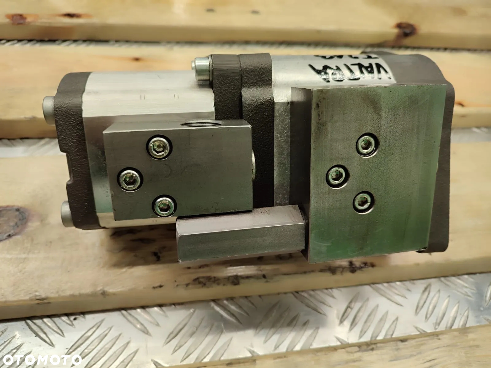 Pompa hydrauliczna Valtra AZPNF-11-028/019LDXXX30MB-S0049 - 5