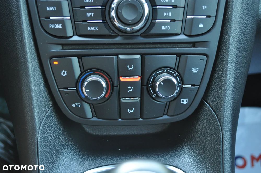 Opel Meriva 1.4 Innovation - 32