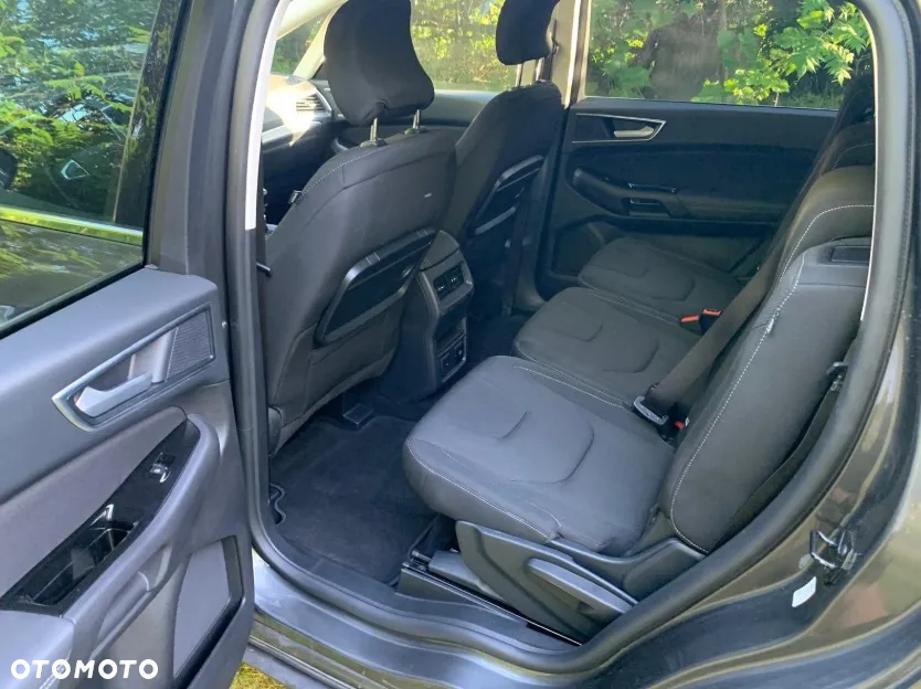 Ford S-Max - 17