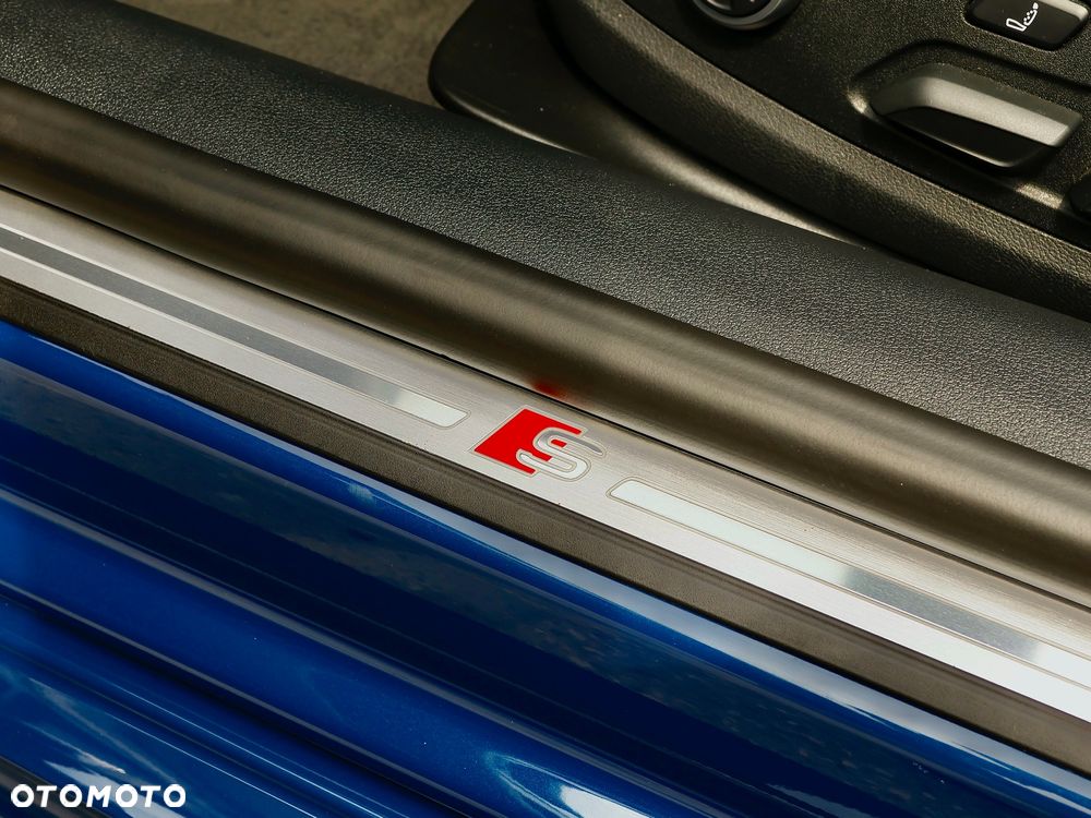 Audi A5 Cabrio 45 TFSI quattro S tronic S line - 13