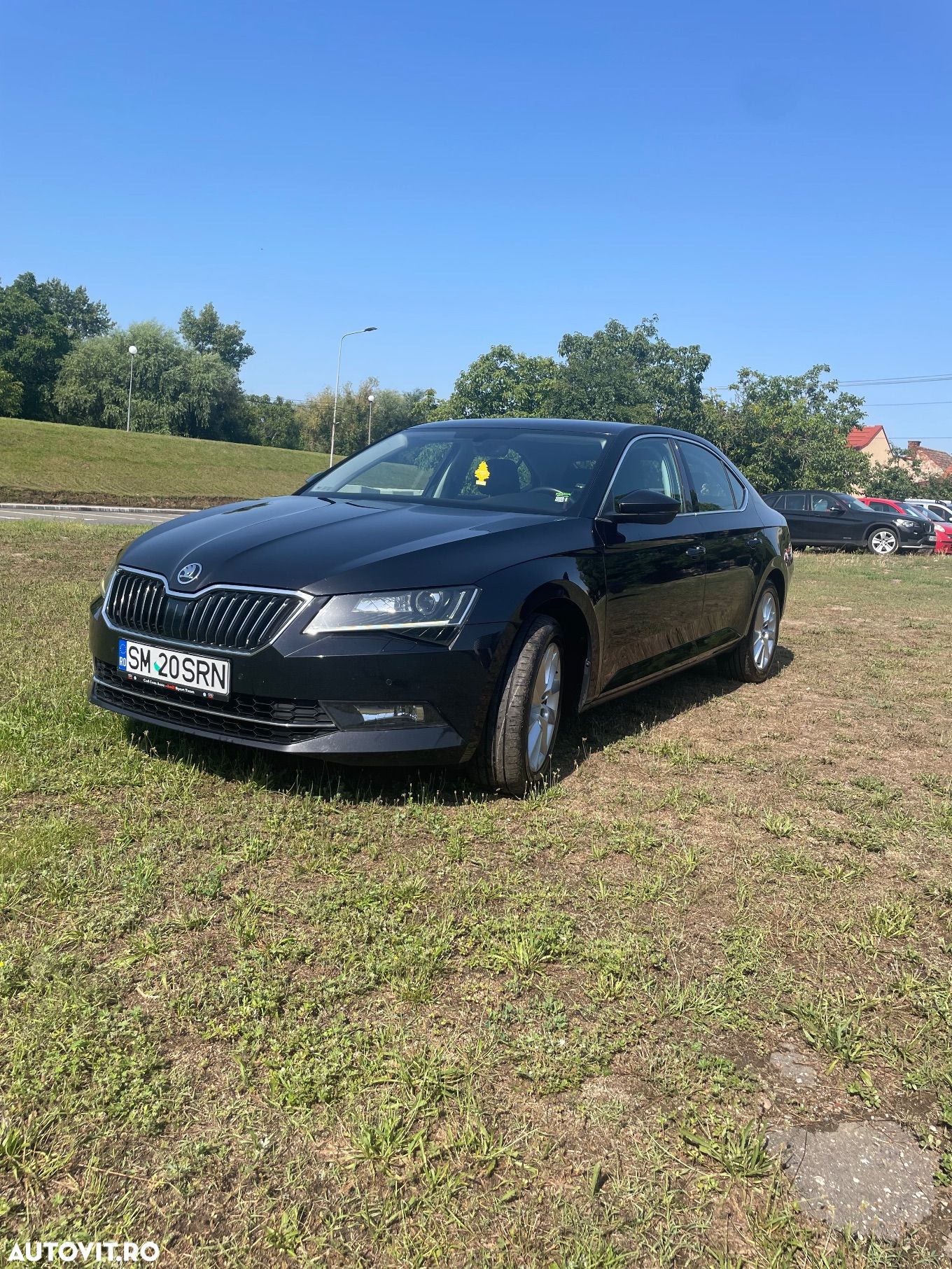Skoda Superb 2.0 TDI DSG 4X4 Ambition - 1