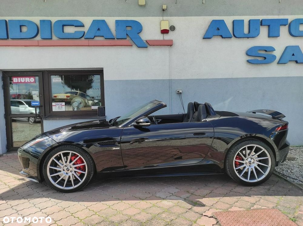 Jaguar F-Type - 12