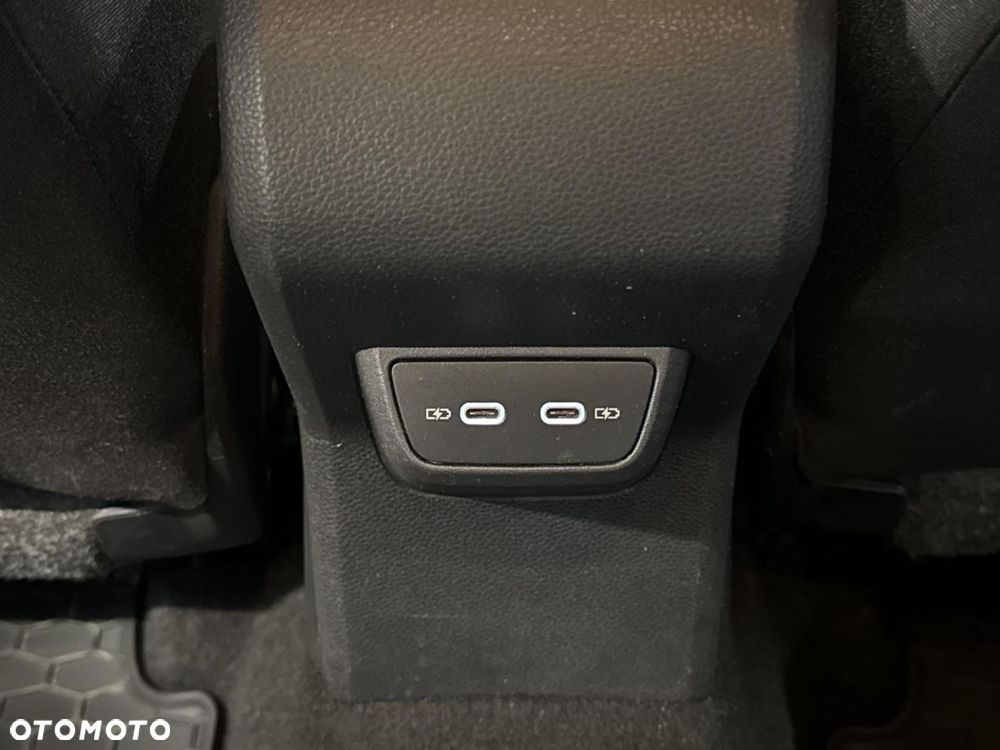 Volkswagen Polo - 25