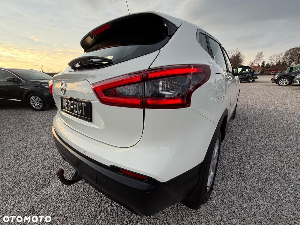 Nissan Qashqai 1.6 DCi 4x4 N-Connecta EU6 - 11