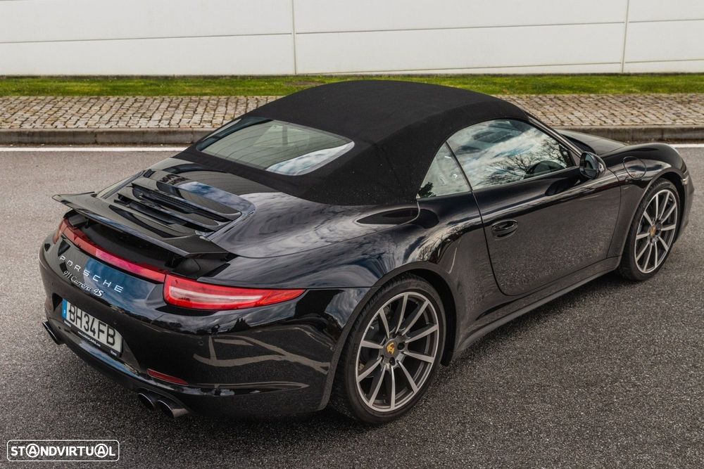 Porsche 911 (991) Carrera 4 Cabriolet PDK Black Edition - 15
