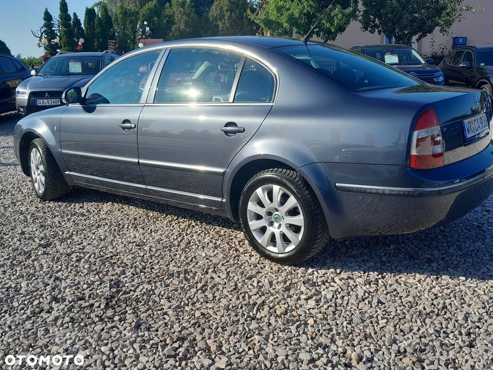 Skoda Superb 2.0 TDI DPF Elegance - 12