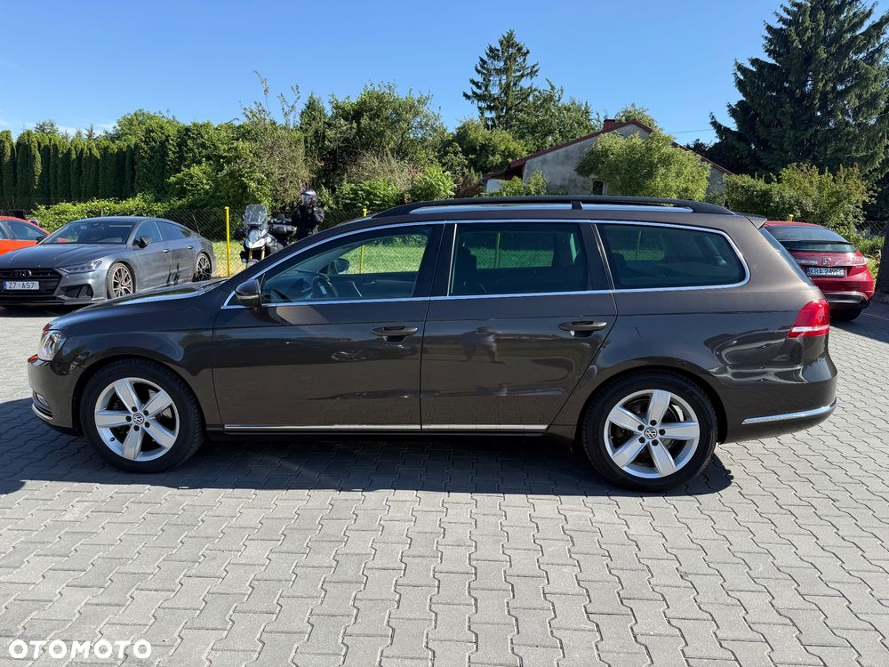 Volkswagen Passat 2.0 TDI Comfortline DSG - 8